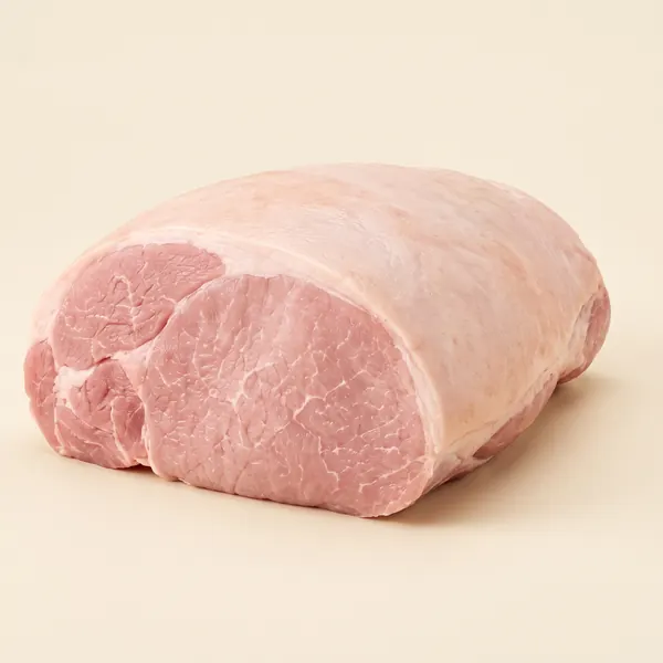 Peça crua de pernil traseiro suíno, sem osso